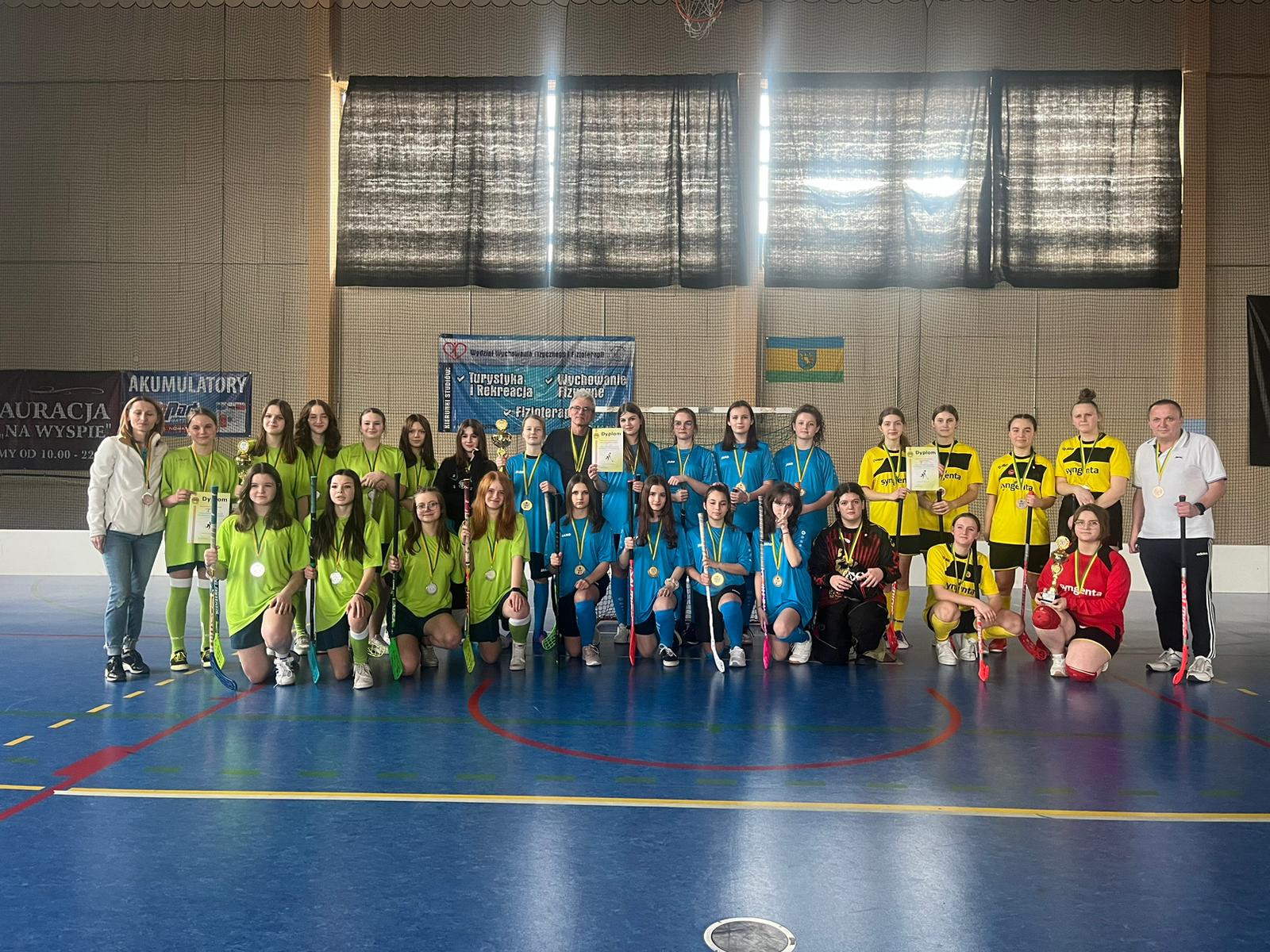Niemodlin_unihokej dziewcząt 2023