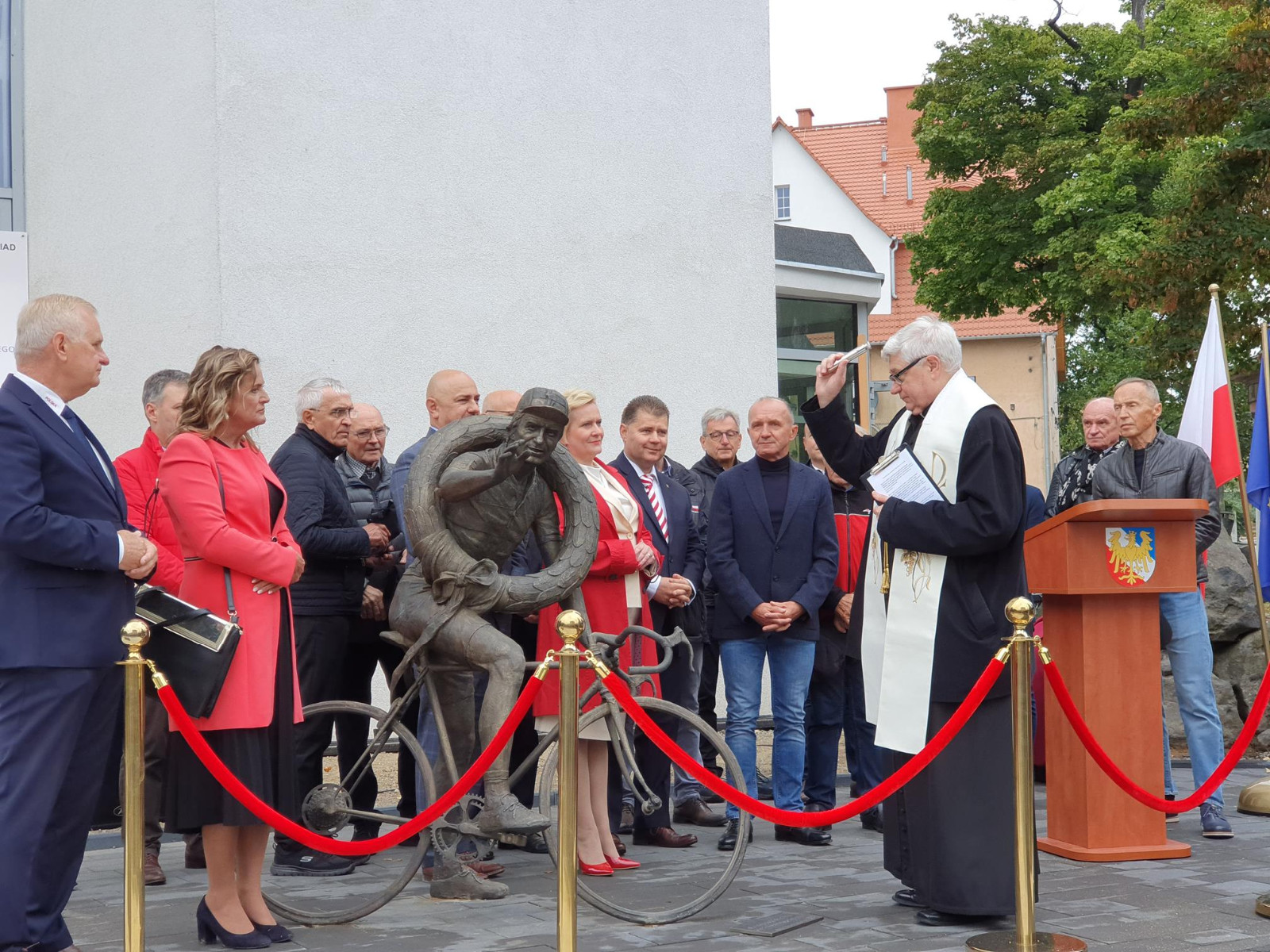 Odsłonięcie pomnika Stanisława Szozdy